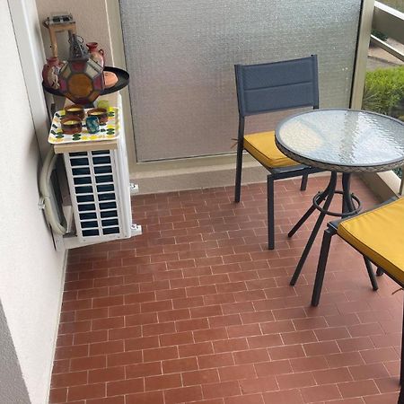Joli Studio Vue Mer, Piscine, Tennis, Parking Антиб Екстериор снимка
