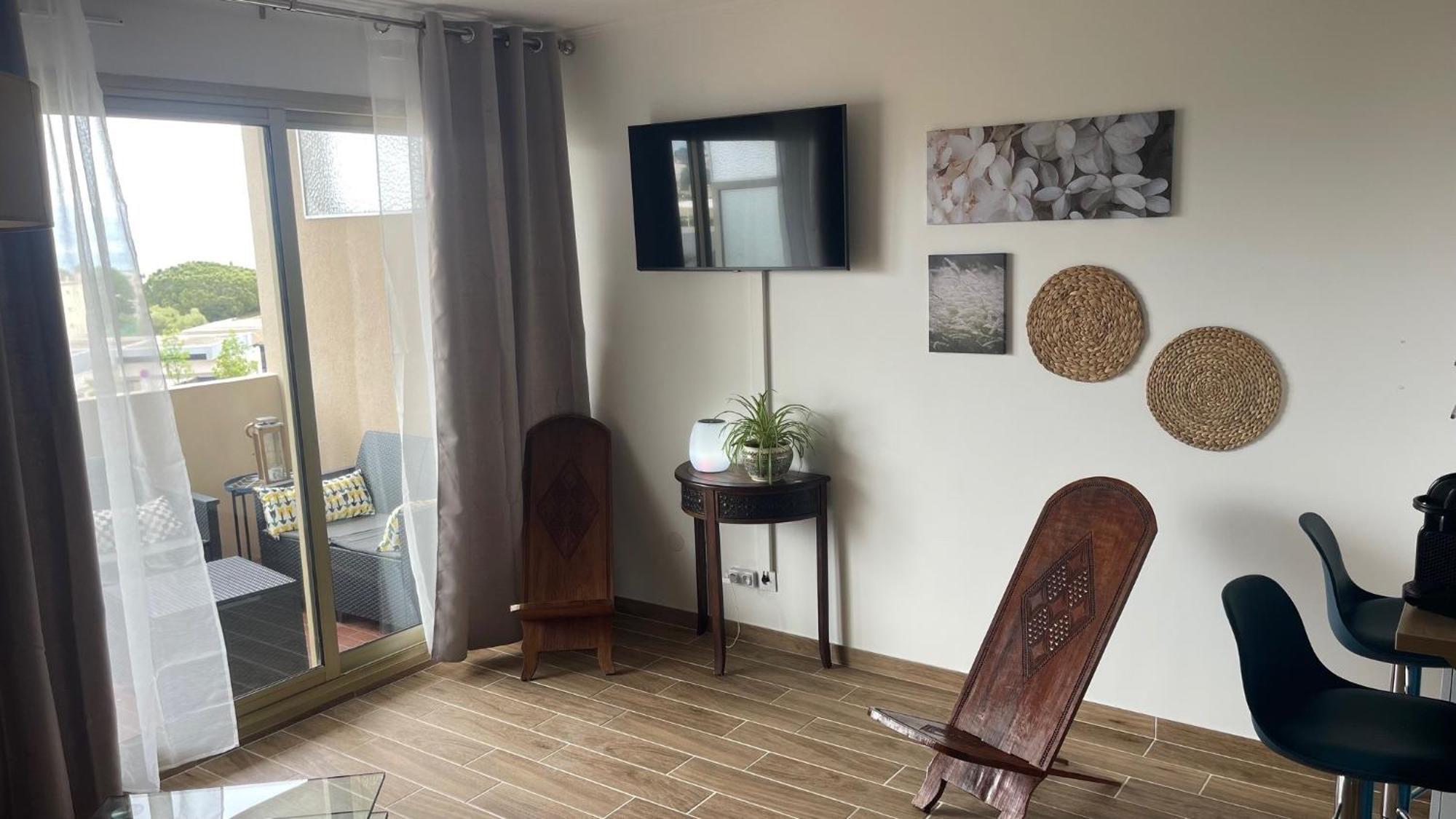 Joli Studio Vue Mer, Piscine, Tennis, Parking Антиб Екстериор снимка